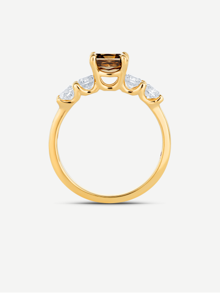 Diamond Ring – Yellow Gold