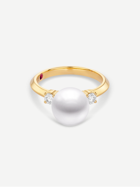 Akoya Pearl Ring with Diamonds – Yellow Gold
