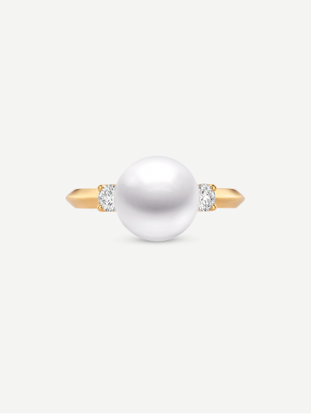 Akoya Pearl Ring with Diamonds – Yellow Gold