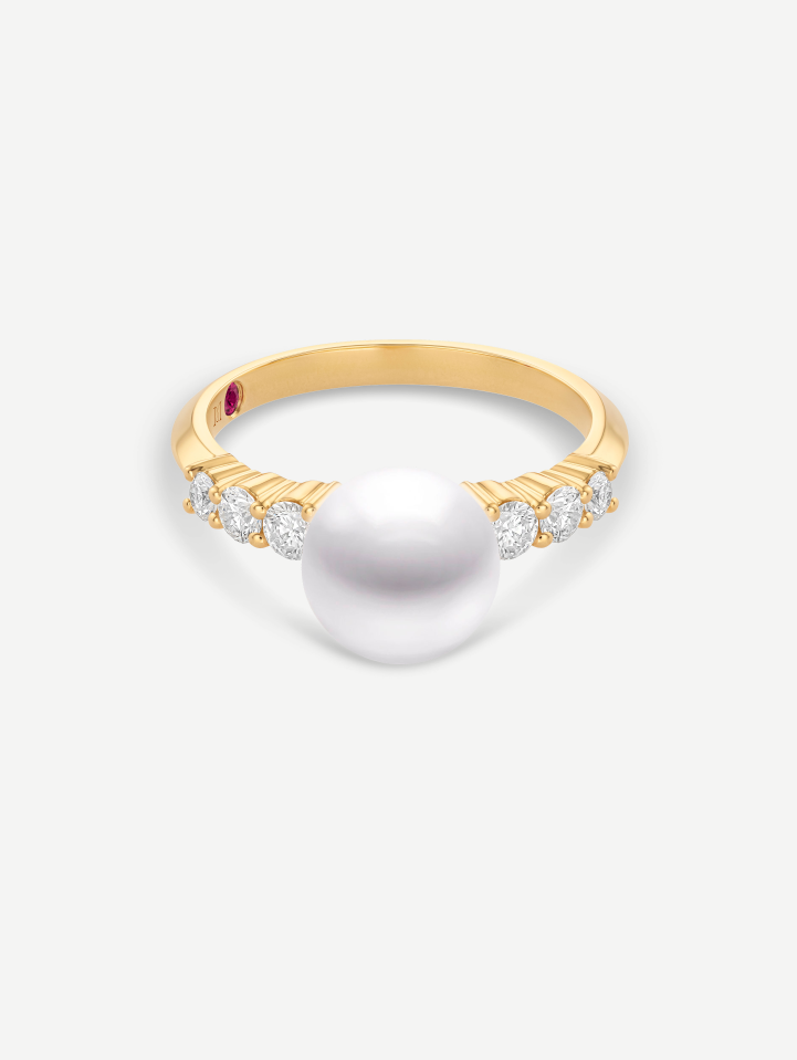 Yellow Gold Akoya Pearl Ring with Diamonds 0.42 ct