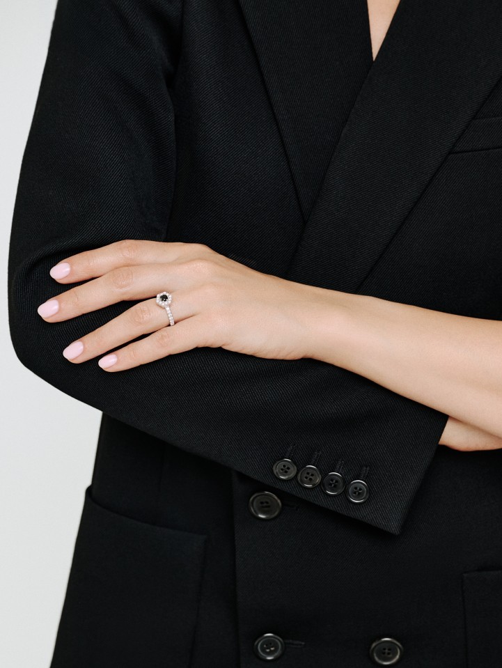 Signature White Gold Black and White Diamond Ring from 0.88 ct