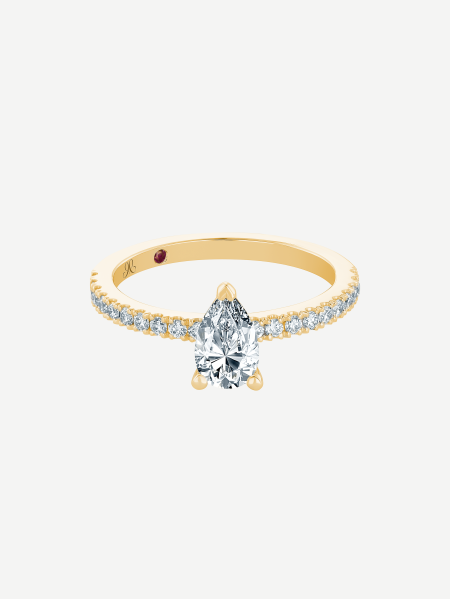 Diamond Ring – Yellow Gold