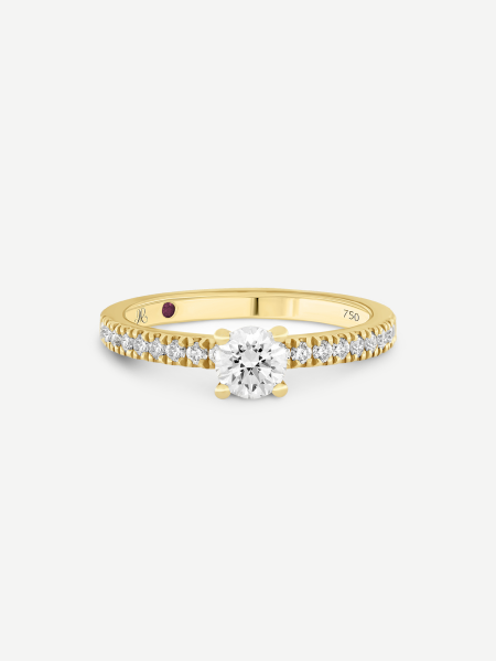 Diamond Ring – Yellow Gold