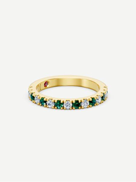 Emerald and Diamond Ring – Yellow Gold