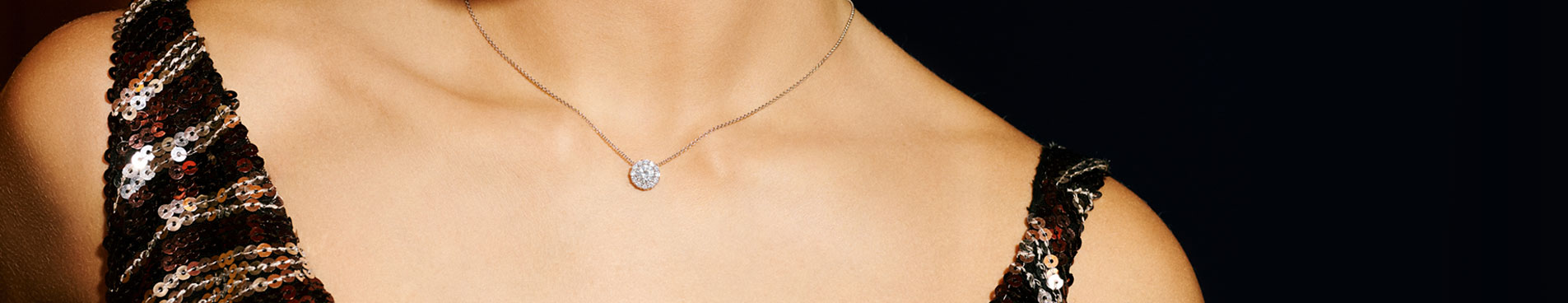 kaklo-papuosalai-su-deimantais-marry-me