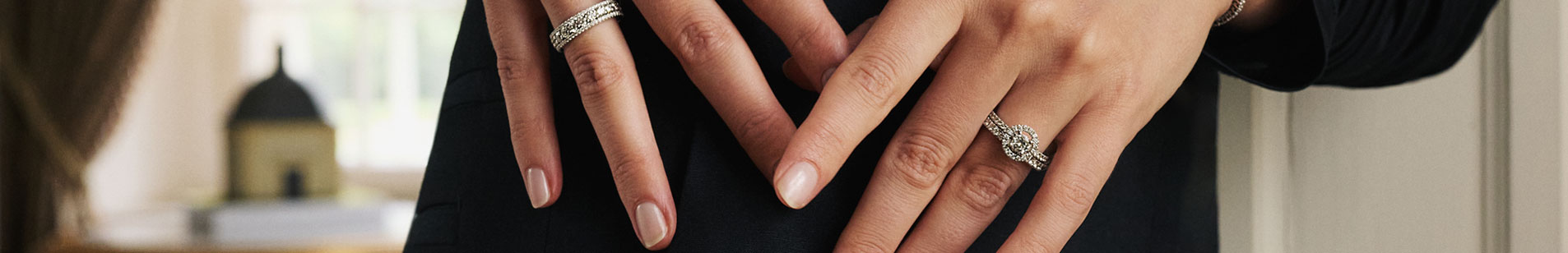 ziedai-su-centriniu-deimantu-marry-me